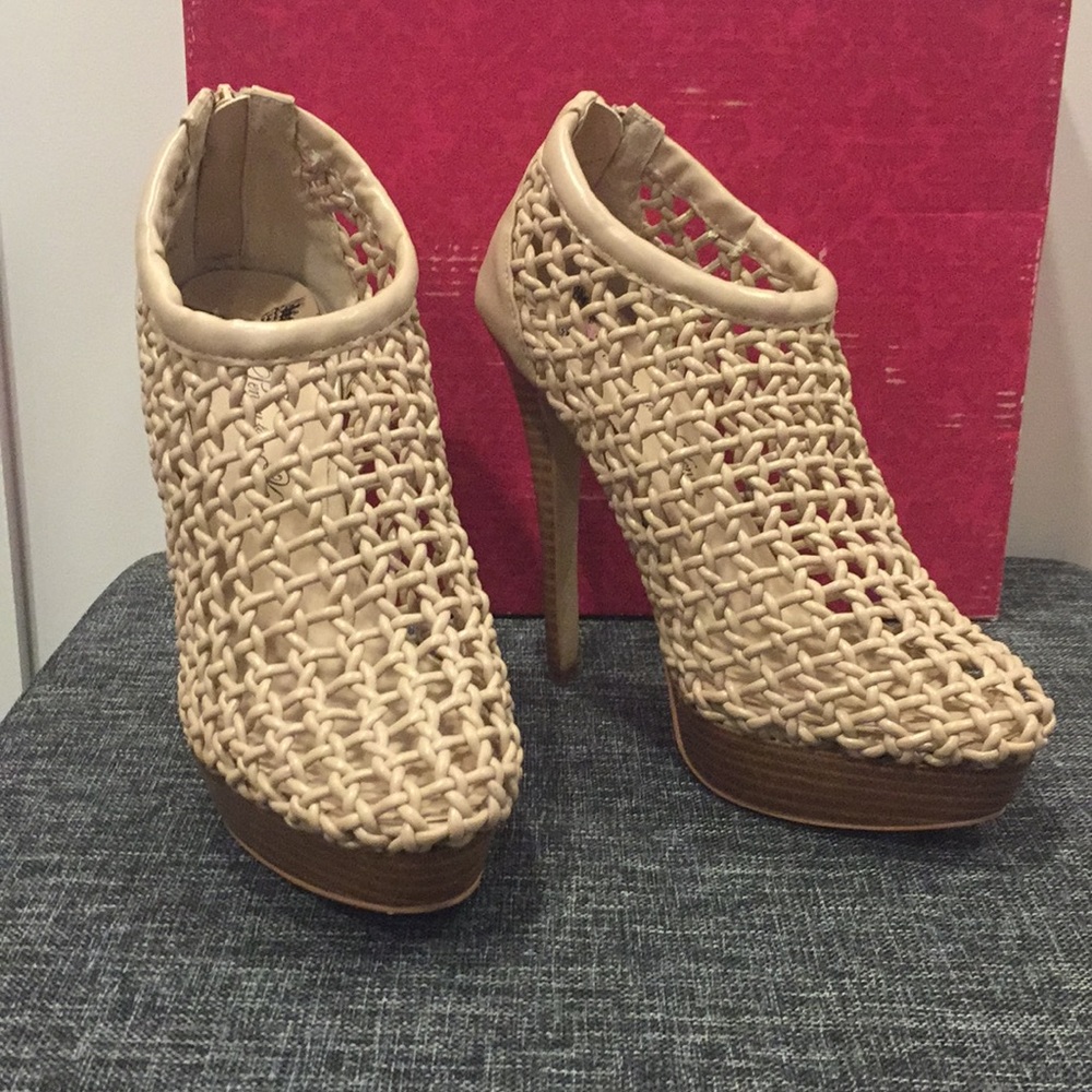 High heel booties